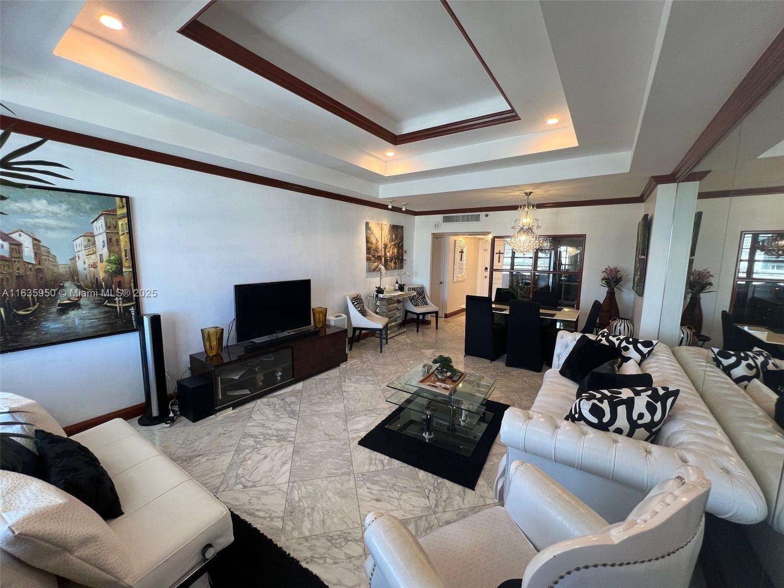 Decoplage at 100 Lincoln Rd, Miami Beach, FL 33139 - For Rent photo 6