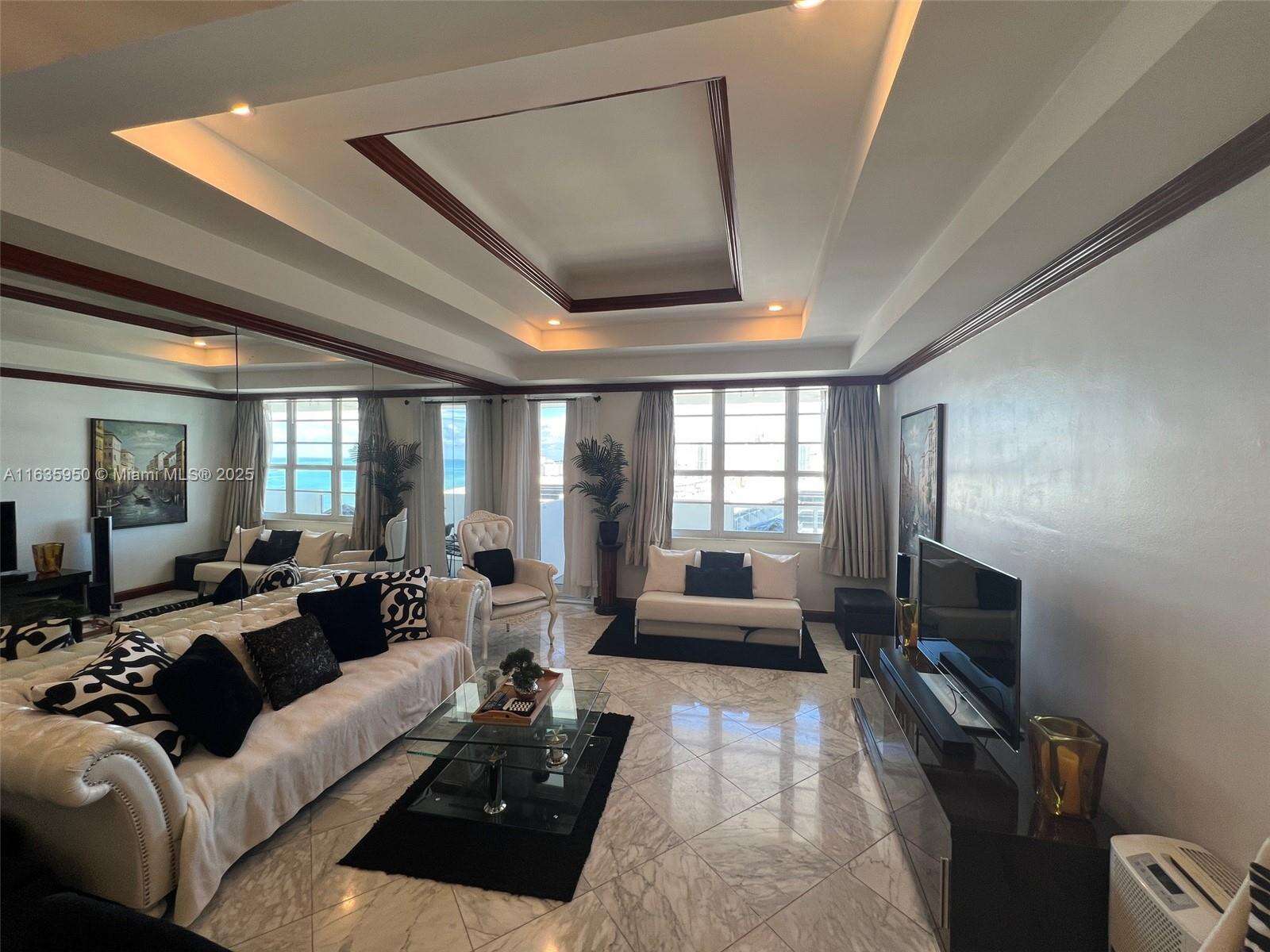 Decoplage at 100 Lincoln Rd, Miami Beach, FL 33139 - For Rent photo 7