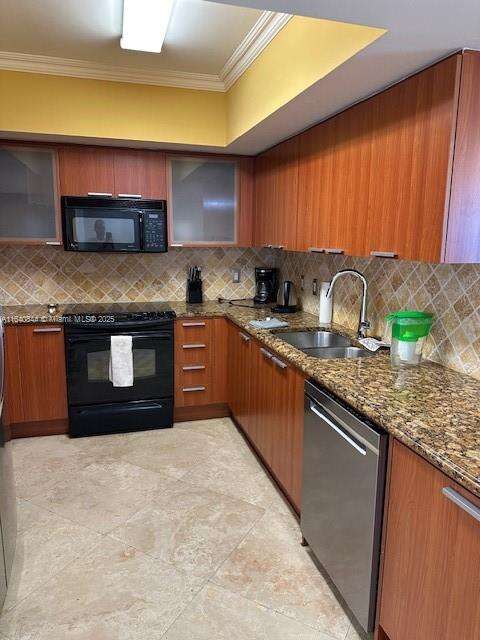 La Perla at 16699 Collins Ave, Sunny Isles Beach, FL 33160 - For Rent photo 23