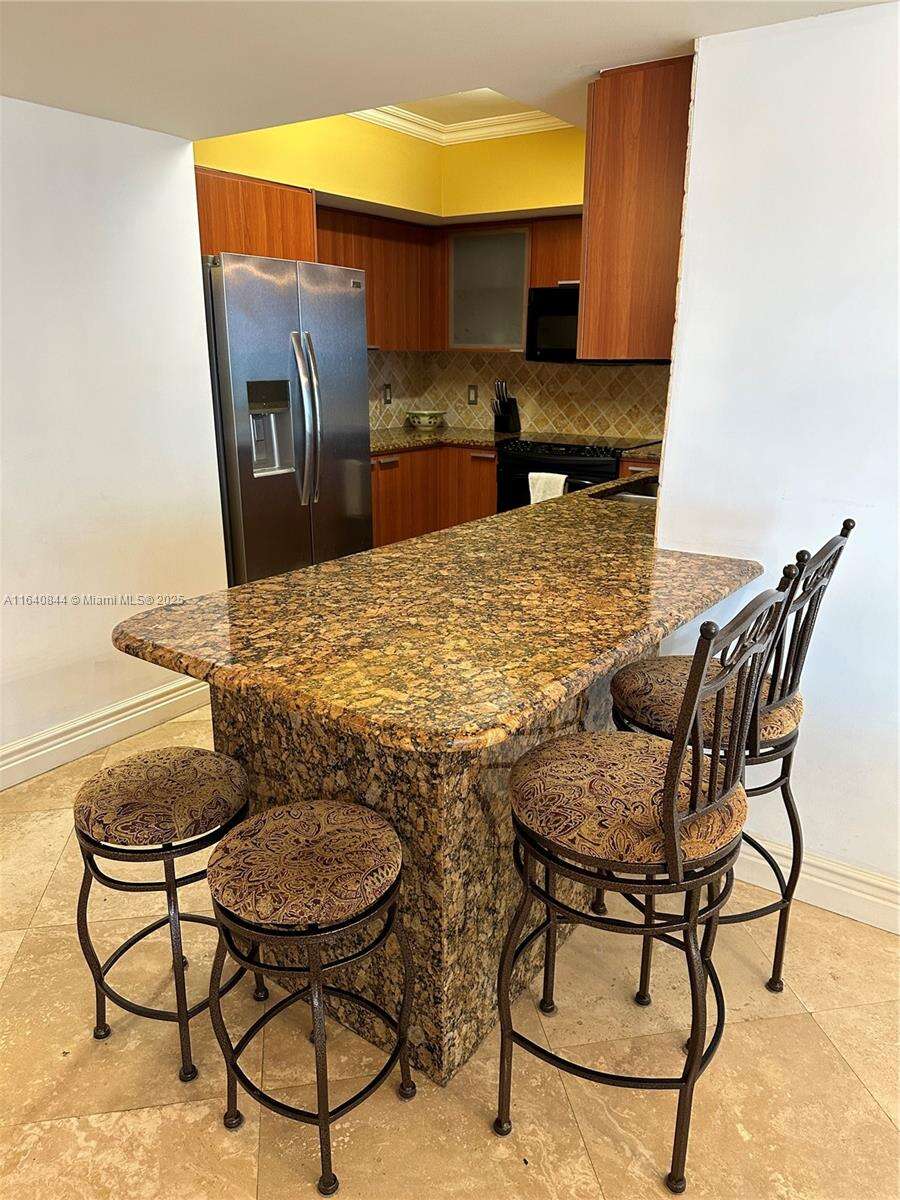 La Perla at 16699 Collins Ave, Sunny Isles Beach, FL 33160 - For Rent photo 24