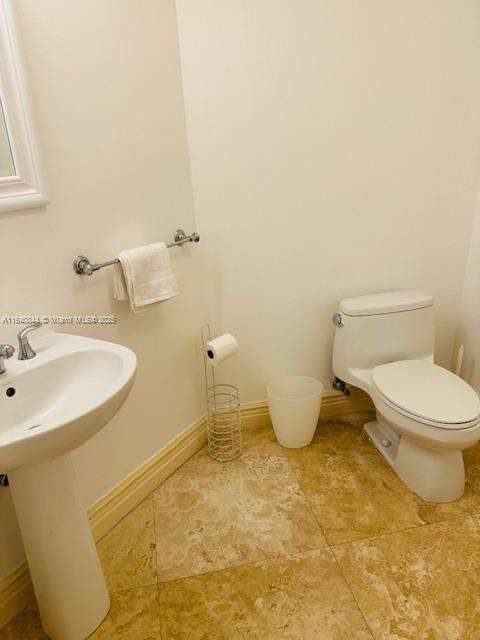 La Perla at 16699 Collins Ave, Sunny Isles Beach, FL 33160 - For Rent photo 32