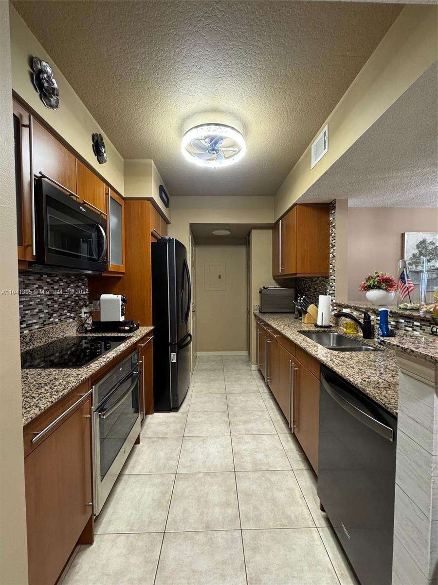 2080 Ocean Dr, Hallandale Beach, FL 33009 - For Rent photo 6