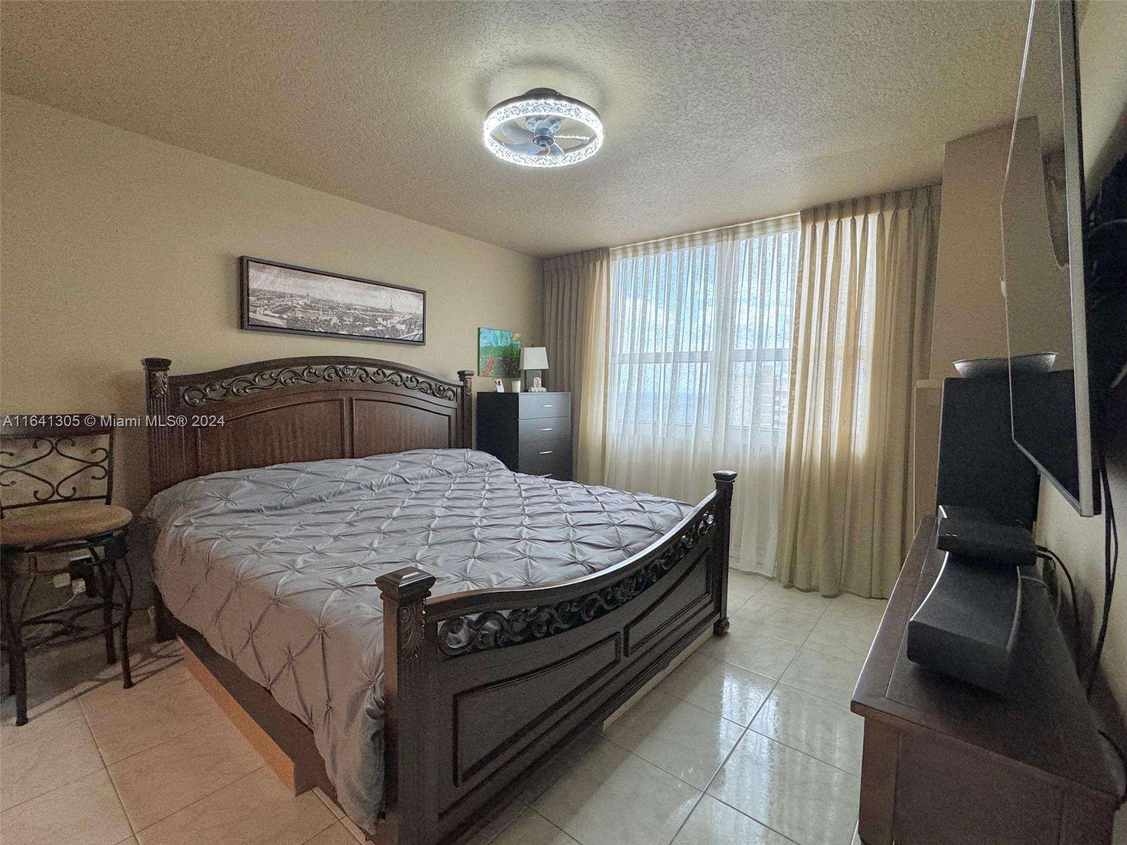 2080 Ocean Dr, Hallandale Beach, FL 33009 - For Rent photo 10