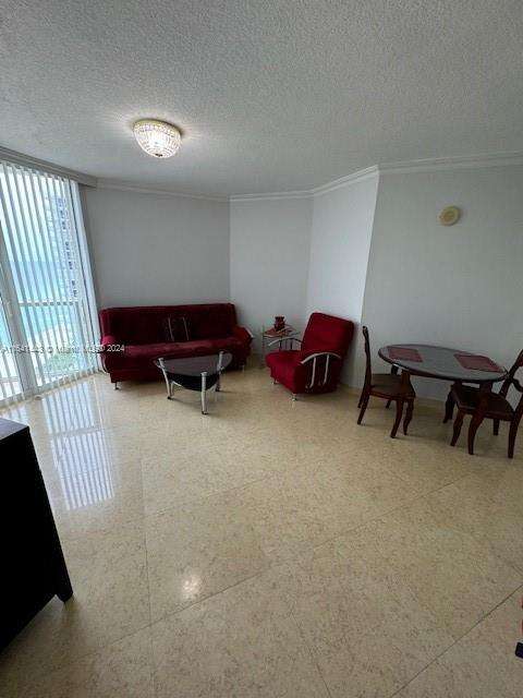 La Perla at 16699 Collins Ave, Sunny Isles Beach, FL 33160 - For Rent photo 12
