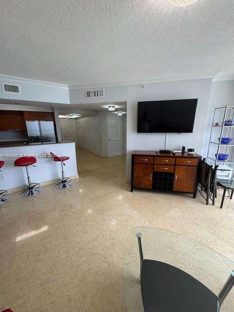 La Perla at 16699 Collins Ave, Sunny Isles Beach, FL 33160 - For Rent photo 14