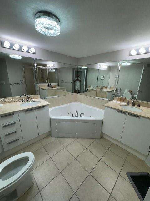 La Perla at 16699 Collins Ave, Sunny Isles Beach, FL 33160 - For Rent photo 18