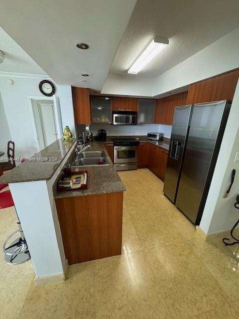 La Perla at 16699 Collins Ave, Sunny Isles Beach, FL 33160 - For Rent photo 9