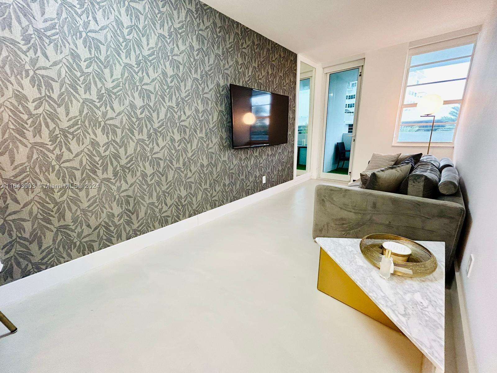 Decoplage at 100 Lincoln Rd, Miami Beach, FL 33139 - For Rent photo 2