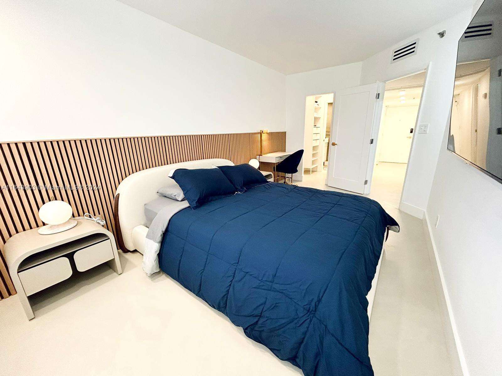 Decoplage at 100 Lincoln Rd, Miami Beach, FL 33139 - For Rent photo 12