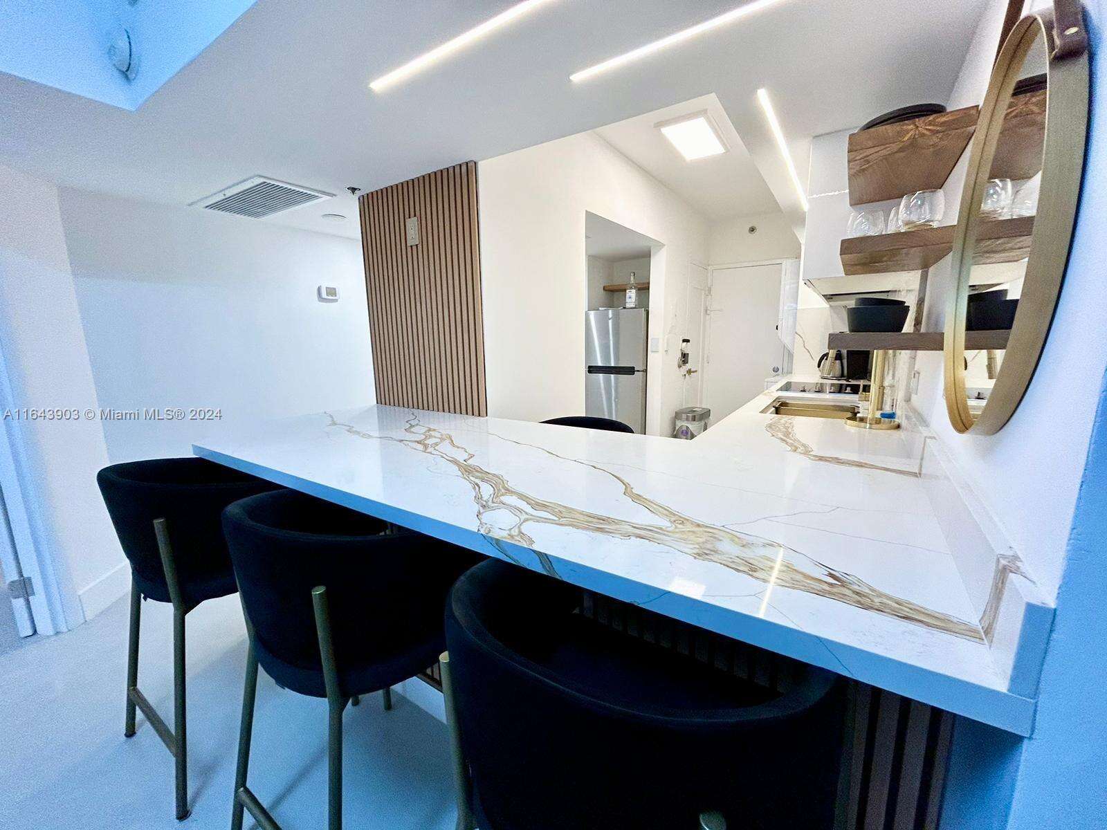 Decoplage at 100 Lincoln Rd, Miami Beach, FL 33139 - For Rent photo 4