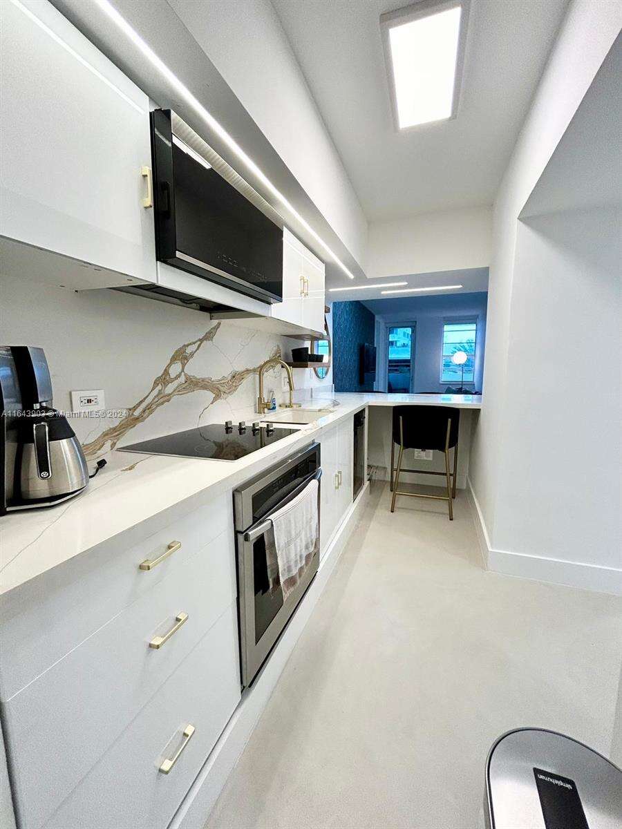 Decoplage at 100 Lincoln Rd, Miami Beach, FL 33139 - For Rent photo 8