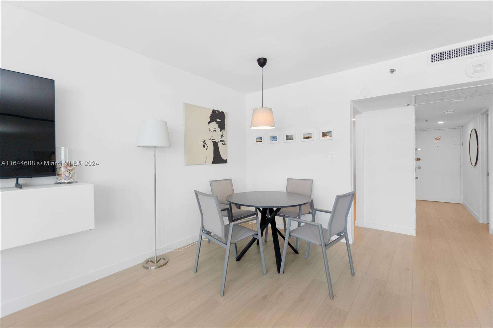 Decoplage at 100 Lincoln Rd, Miami Beach, FL 33139 - For Rent photo 5