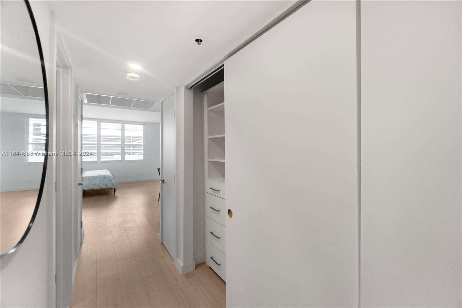 Decoplage at 100 Lincoln Rd, Miami Beach, FL 33139 - For Rent photo 9