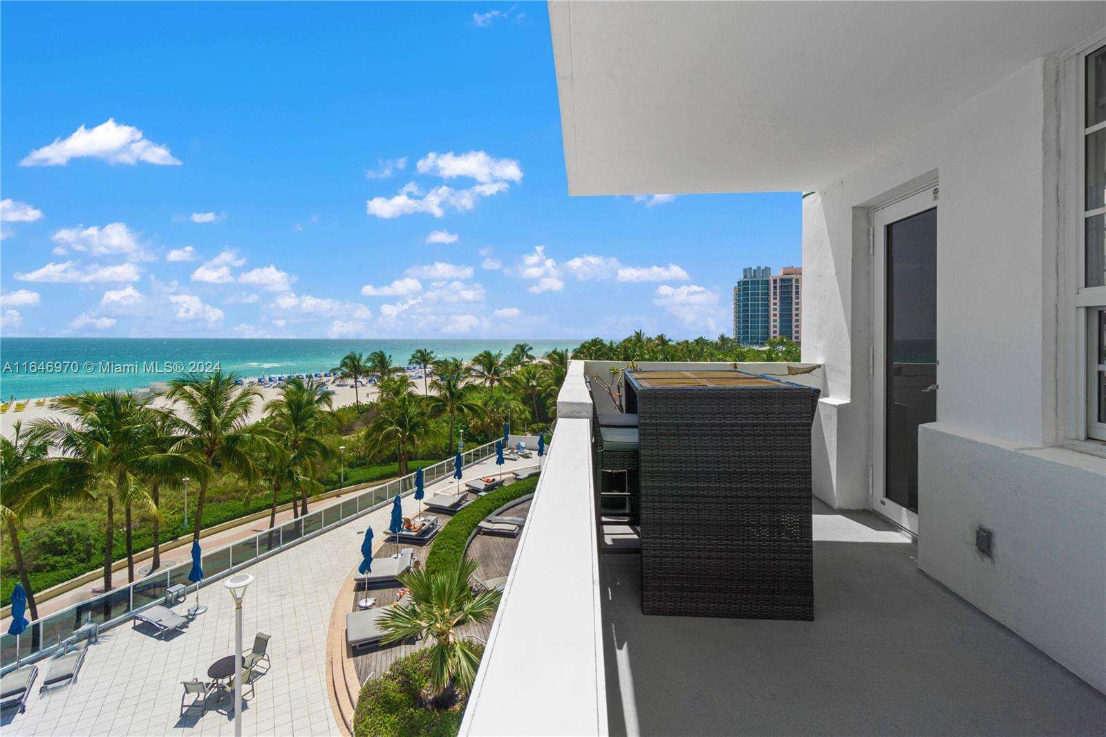 Decoplage at 100 Lincoln Rd, Miami Beach, FL 33139 - For Rent photo 1