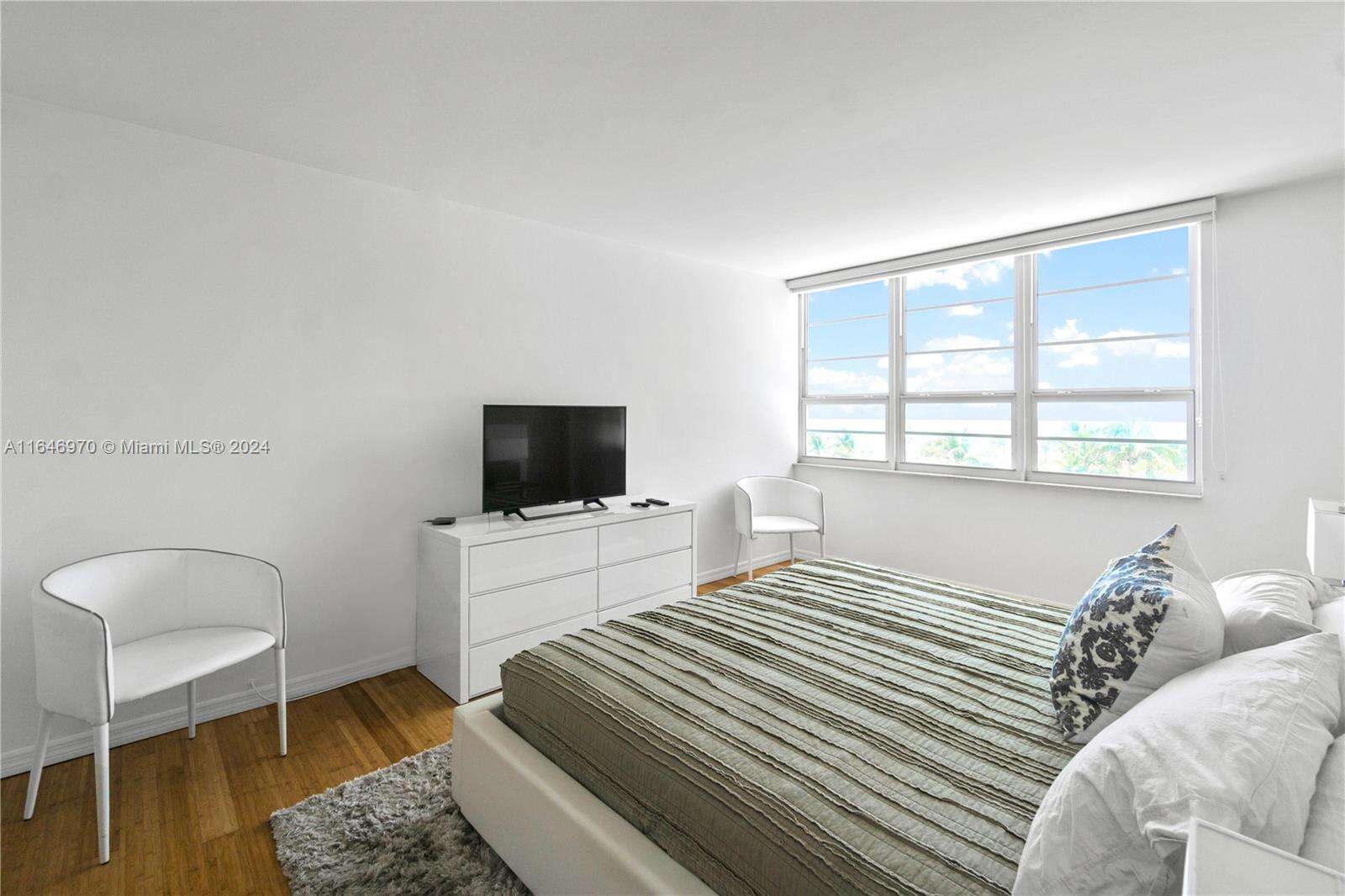 Decoplage at 100 Lincoln Rd, Miami Beach, FL 33139 - For Rent photo 15