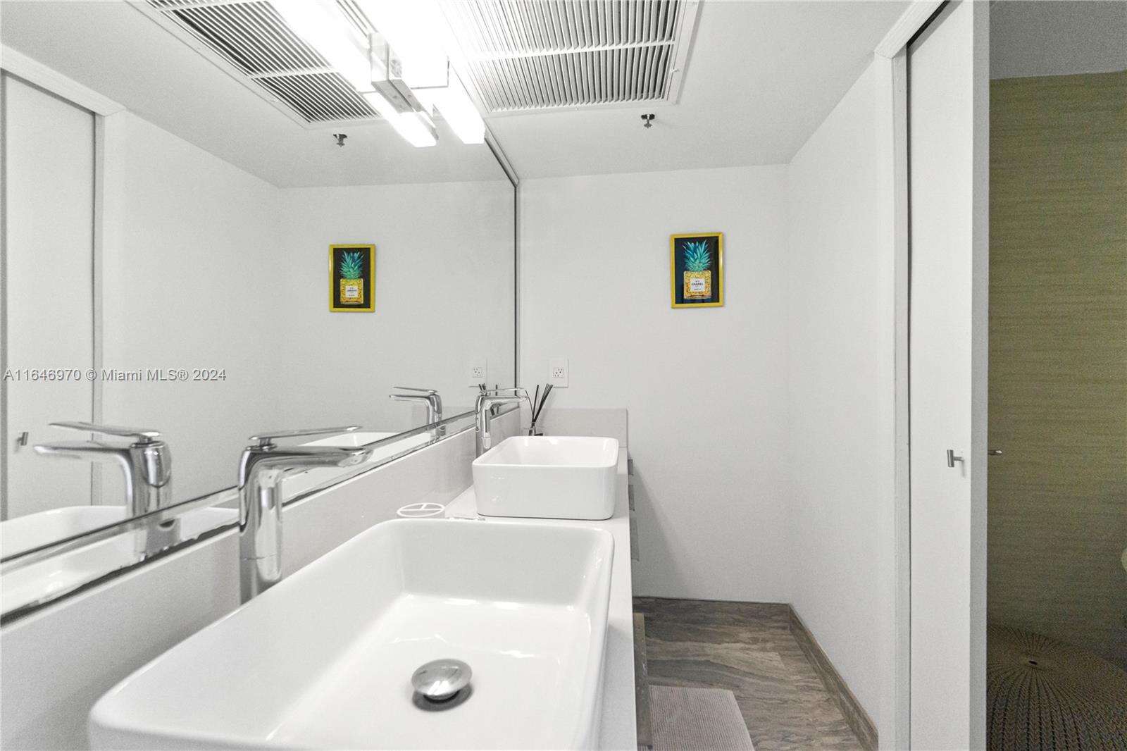 Decoplage at 100 Lincoln Rd, Miami Beach, FL 33139 - For Rent photo 17