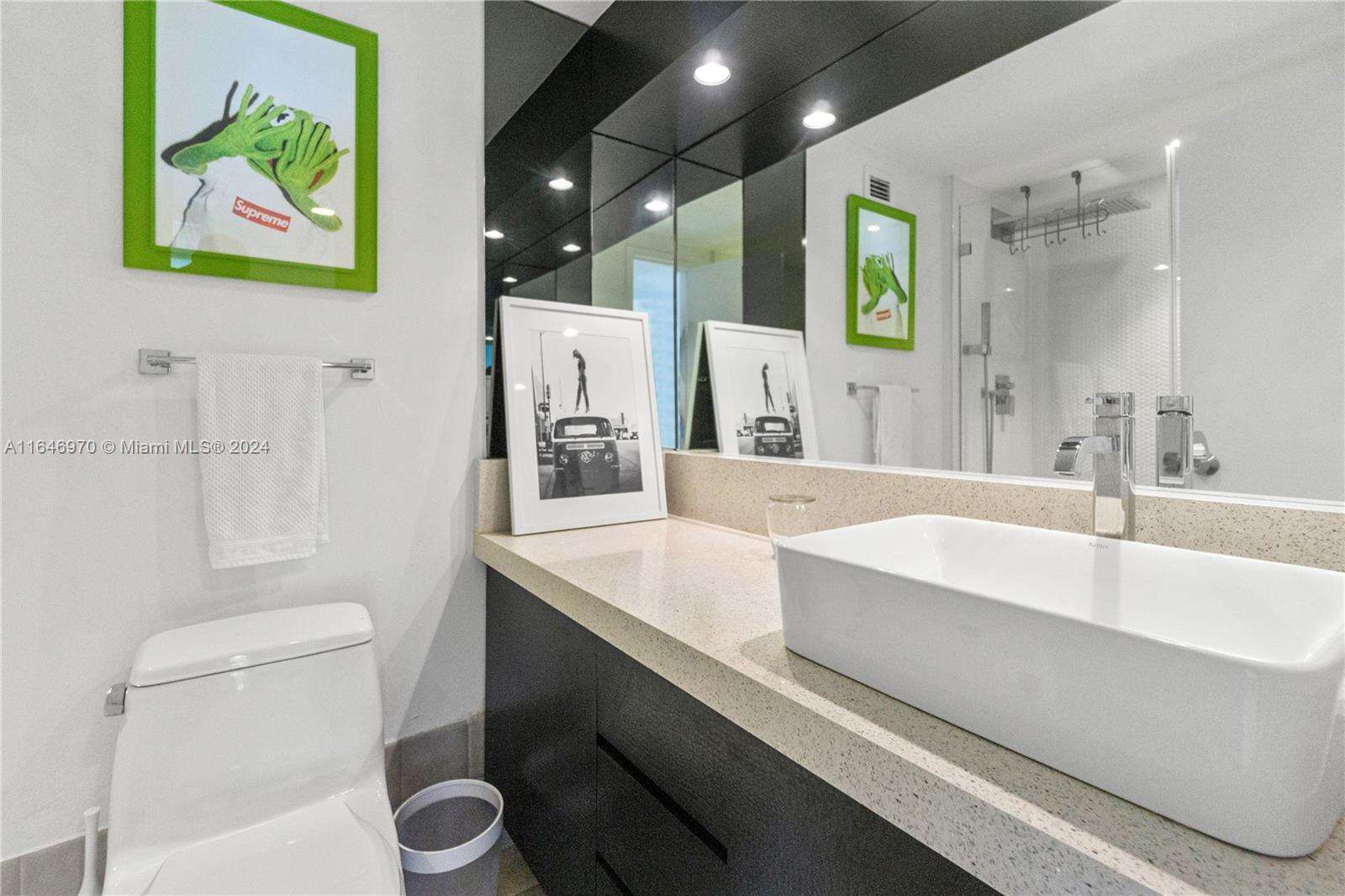 Decoplage at 100 Lincoln Rd, Miami Beach, FL 33139 - For Rent photo 7