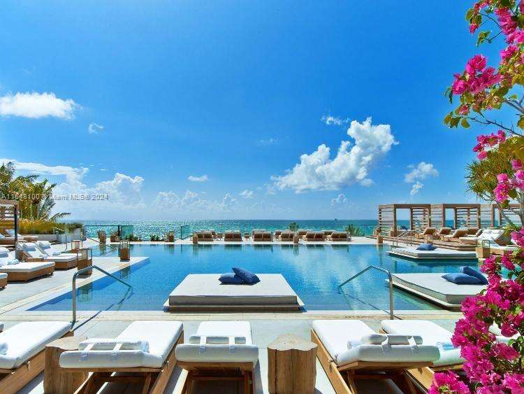 Roney Palace at 2301 Collins Ave, Miami Beach, FL 33139 - For Rent photo 1
