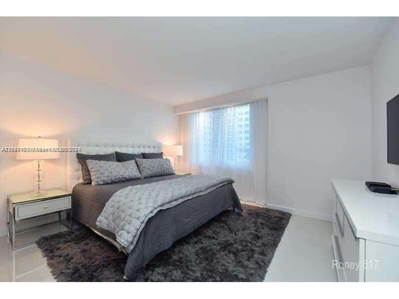 Roney Palace at 2301 Collins Ave, Miami Beach, FL 33139 - For Rent photo 5