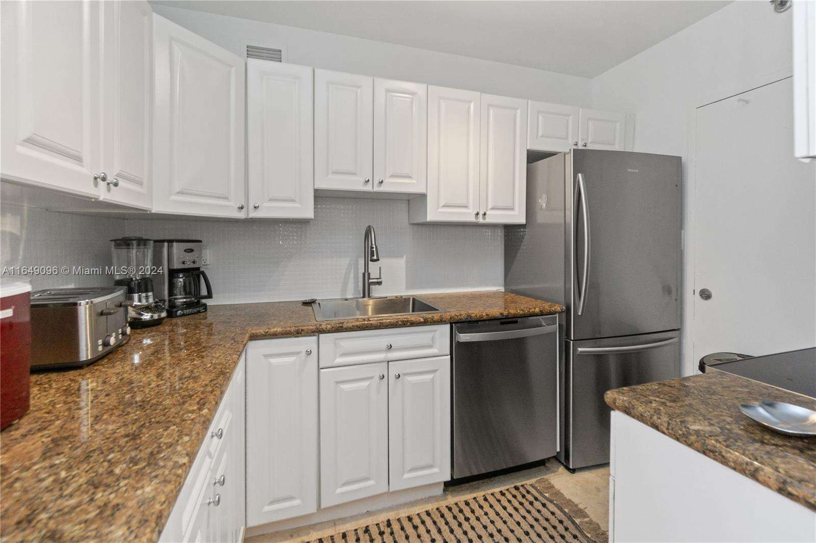 Decoplage at Miami Beach, FL 33139 - For Rent photo 7