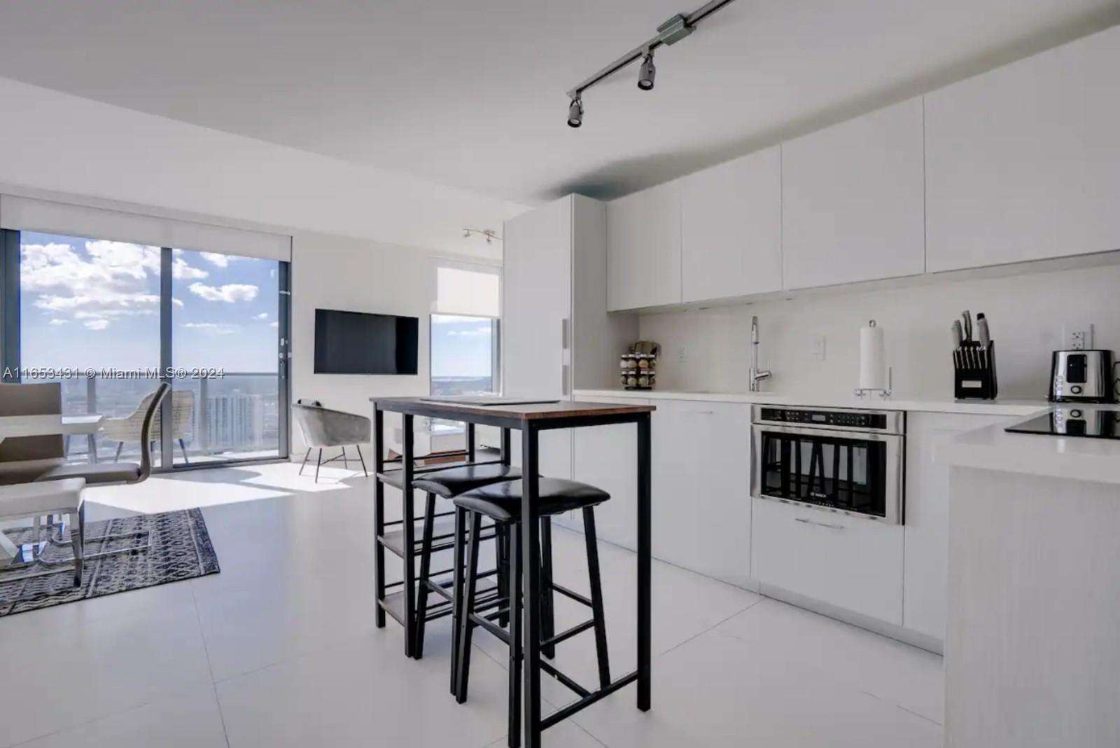 Paraiso Bayviews at 501 31 St, Miami, FL 33137 - For Rent photo 9