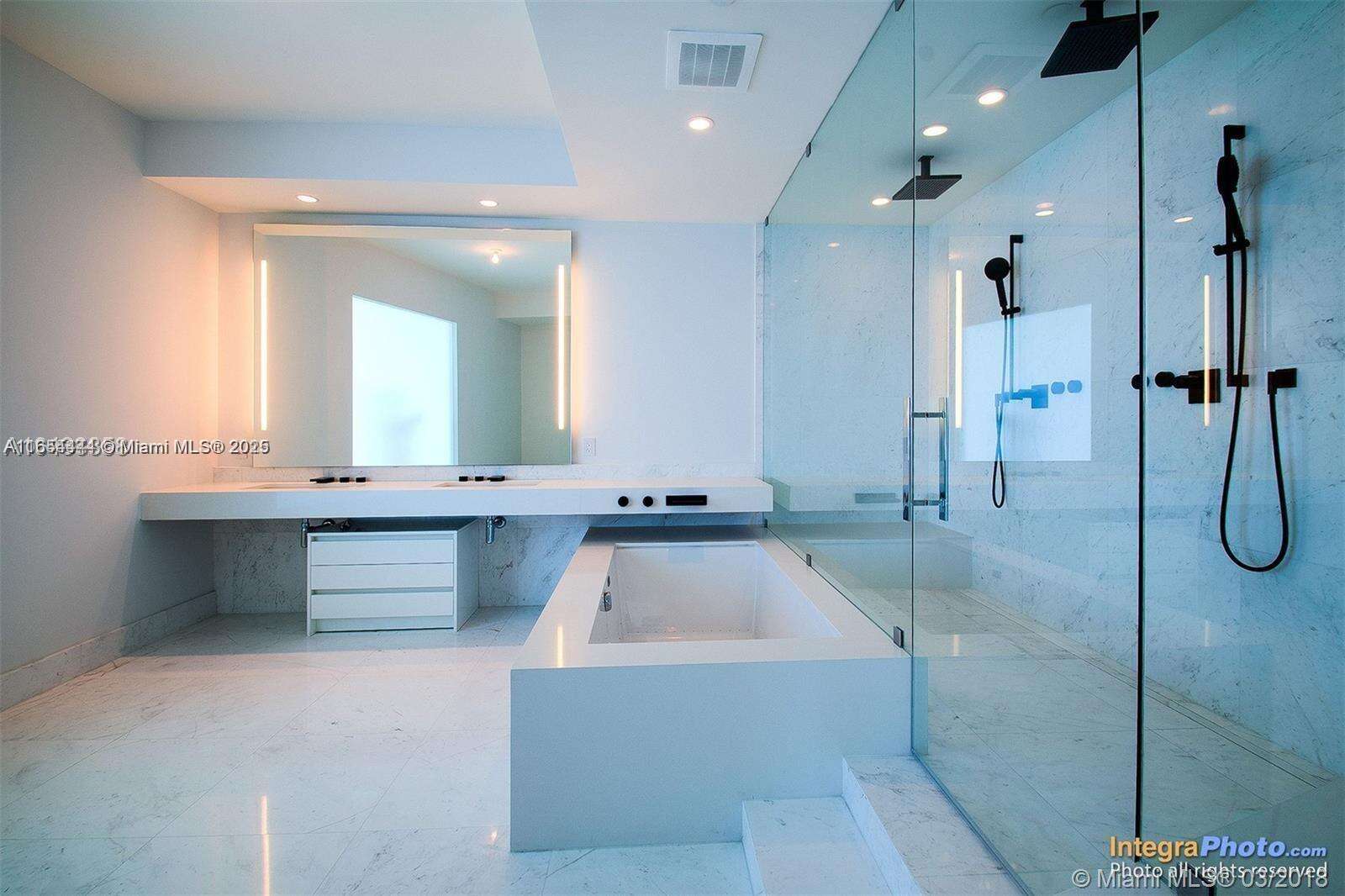 Porsche Design Tower at 18555 Collins Ave, Sunny Isles Beach, FL 33160 - For Rent photo 41