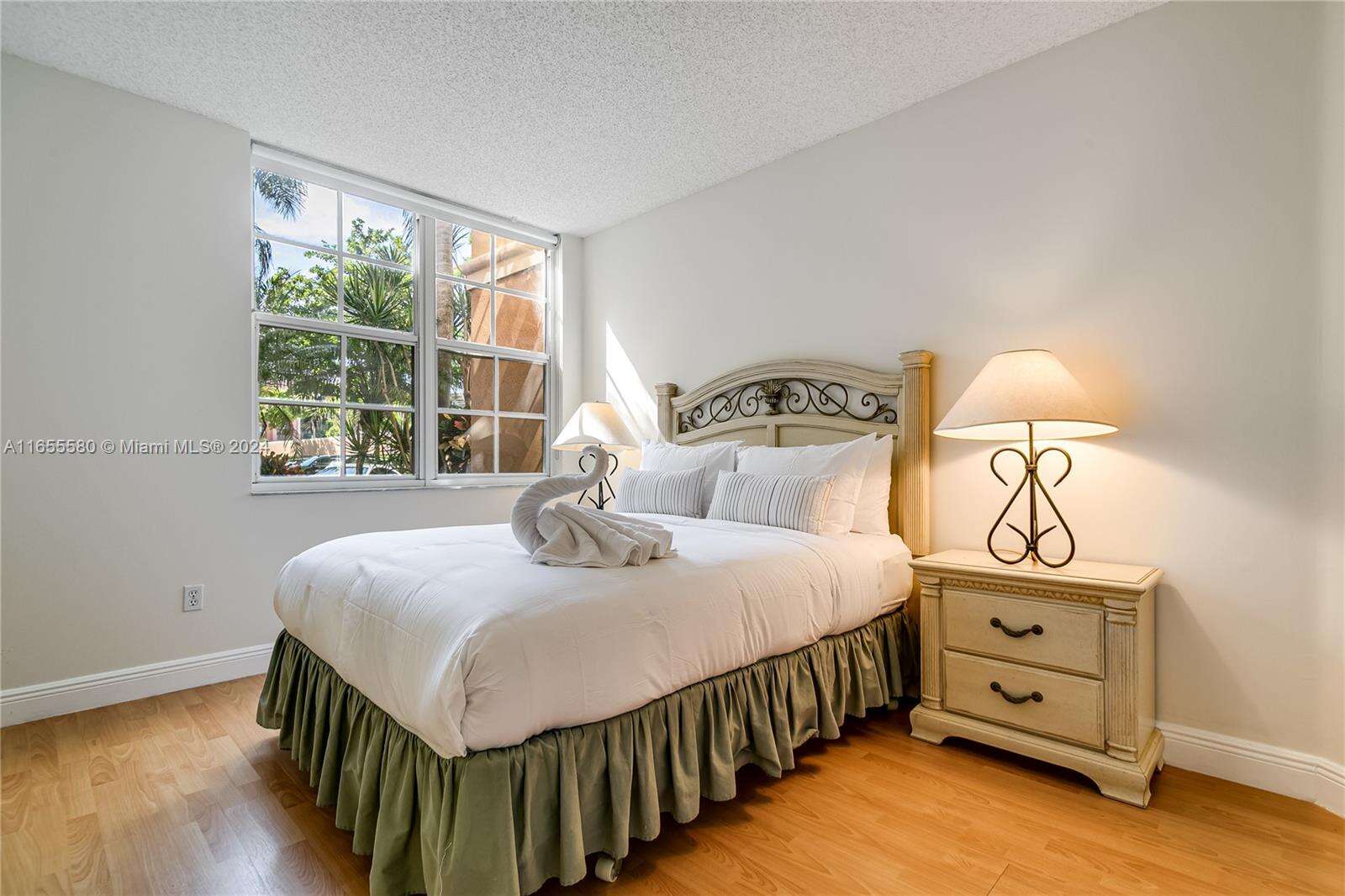 The Yacht Club At Aventura at 19701 Country Club Dr, Aventura, FL 33180 - For Rent photo 19