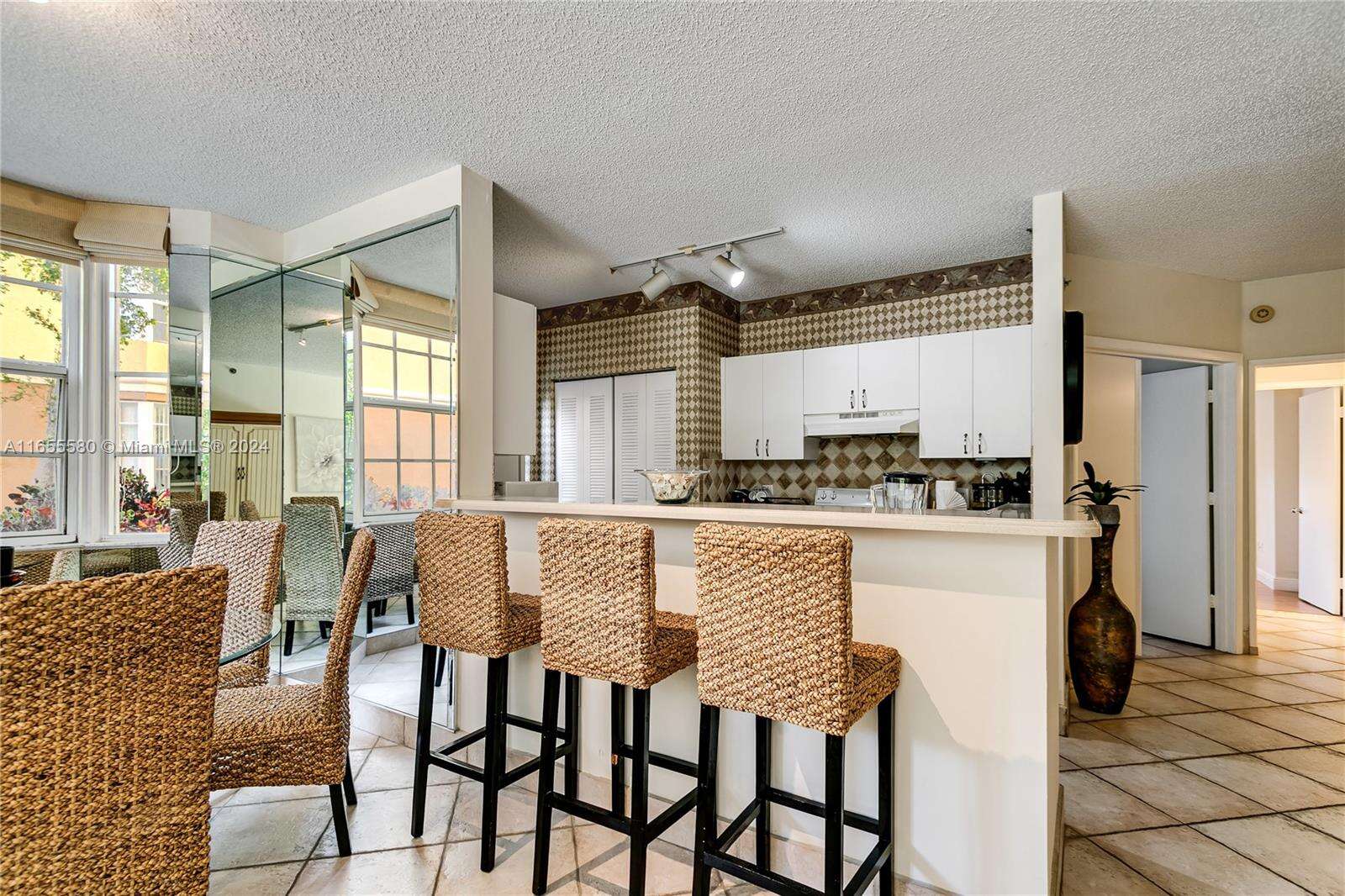 The Yacht Club At Aventura at 19701 Country Club Dr, Aventura, FL 33180 - For Rent photo 7