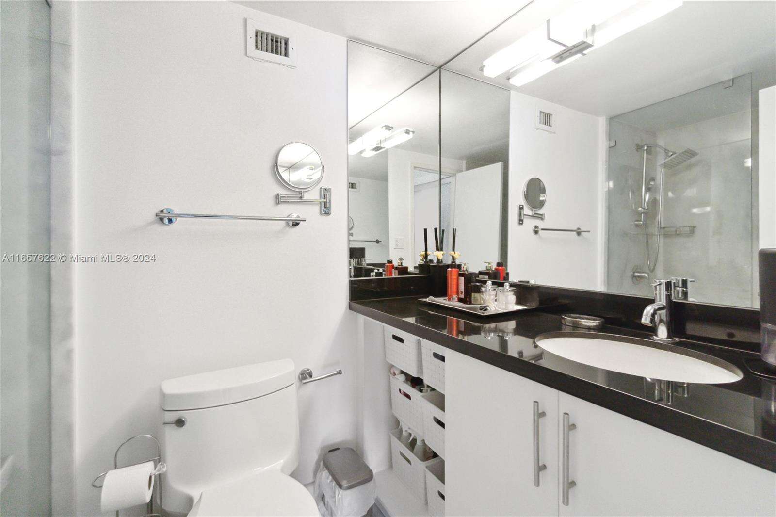 Decoplage at 100 Lincoln Rd, Miami Beach, FL 33139 - For Rent photo 13