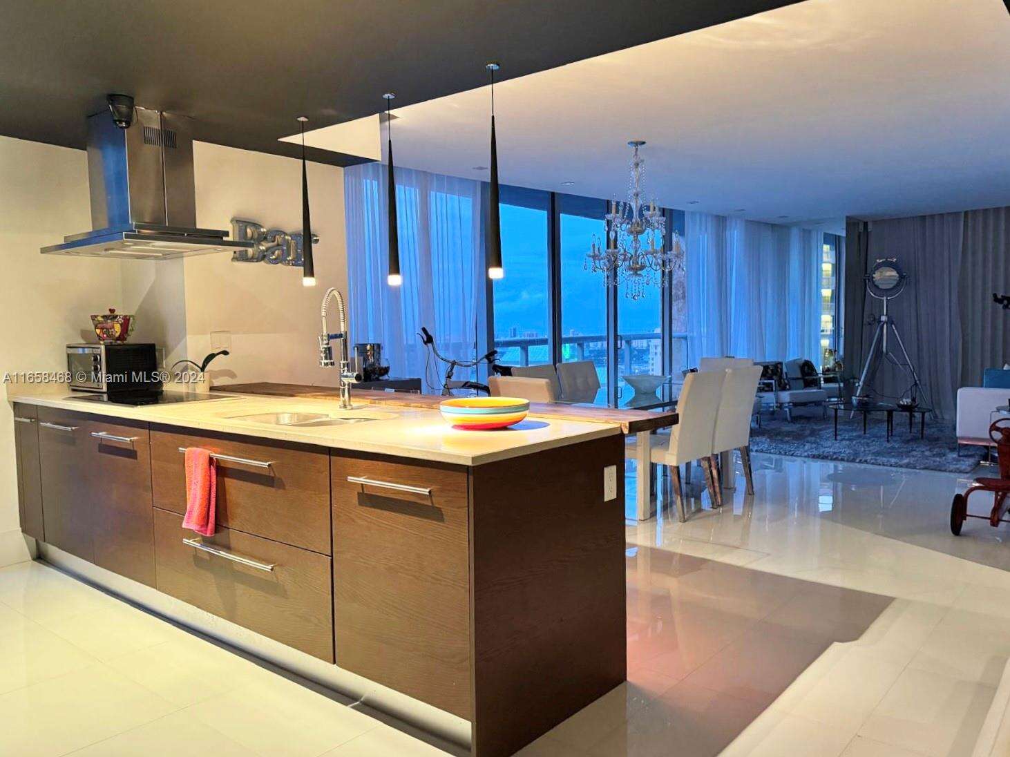 Icon Brickell 2 at 495 Brickell Ave, Miami, FL 33131 - For Rent photo 8