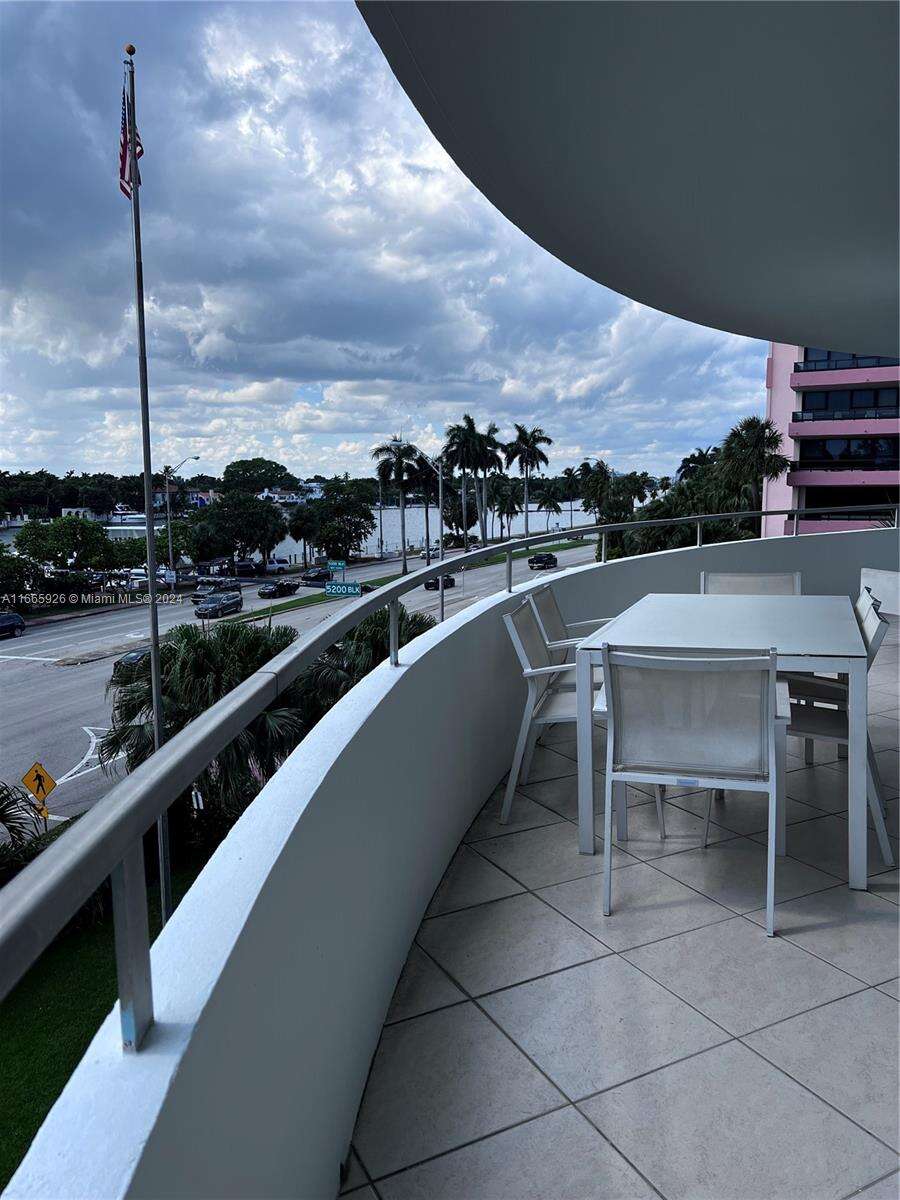Seacoast 5151 at 5161 Collins Ave, Miami Beach, FL 33140 - For Rent photo 17