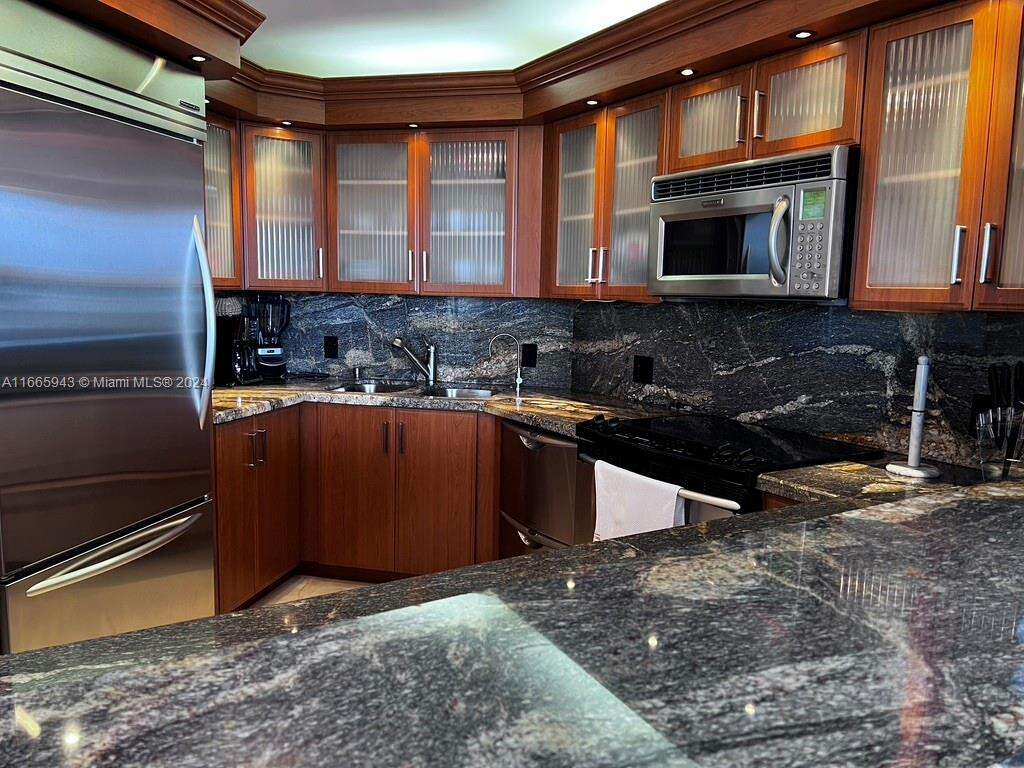 Seacoast 5151 at 5161 Collins Ave, Miami Beach, FL 33140 - For Rent photo 20