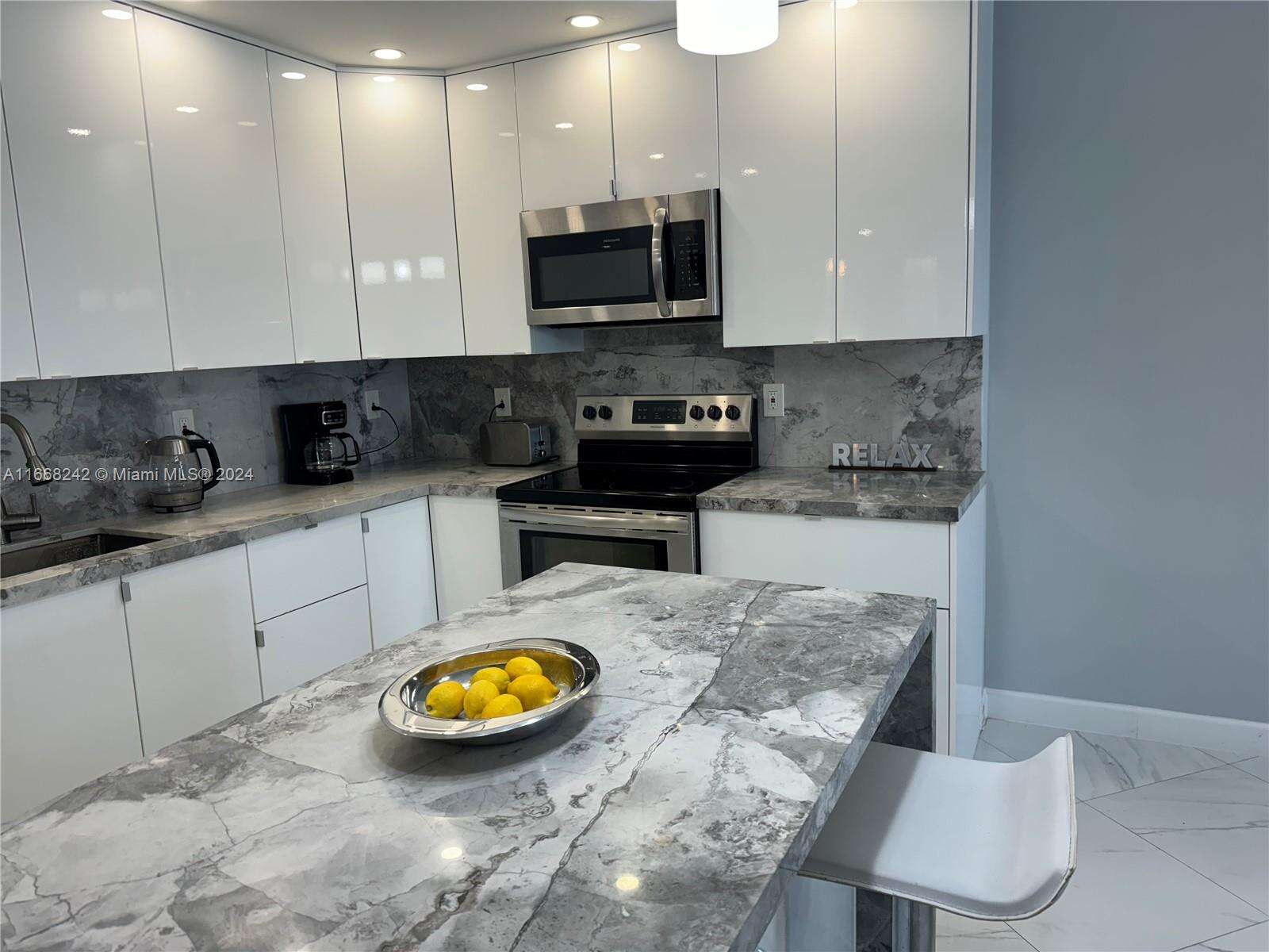 Ocean Reserve at 19370 Collins Ave, Sunny Isles Beach, FL 33160 - For Rent photo 3
