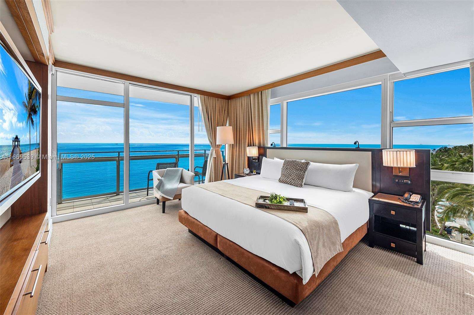 Central Carillon at Miami Beach, FL 33141 - For Rent photo 1