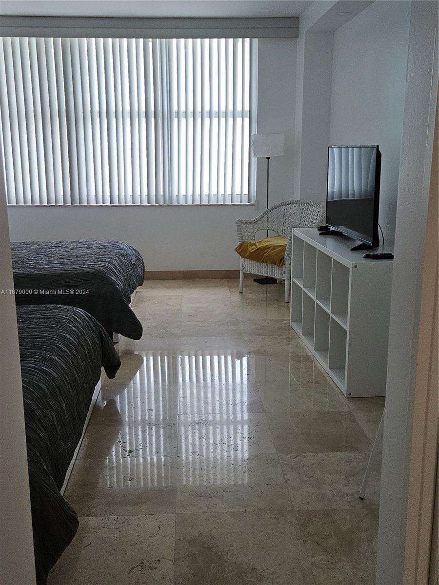 The Pavilion at 5601 Collins Ave, Miami Beach, FL 33140 - For Rent photo 15
