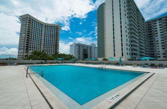 The Pavilion at 5601 Collins Ave, Miami Beach, FL 33140 - For Rent photo 19