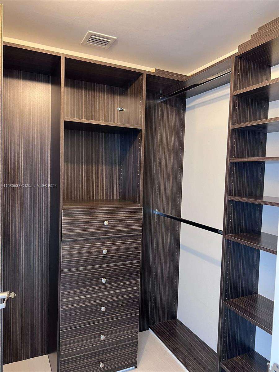 Jade Ocean at 17121 Collins Ave, Sunny Isles Beach, FL 33160 - For Rent photo 16