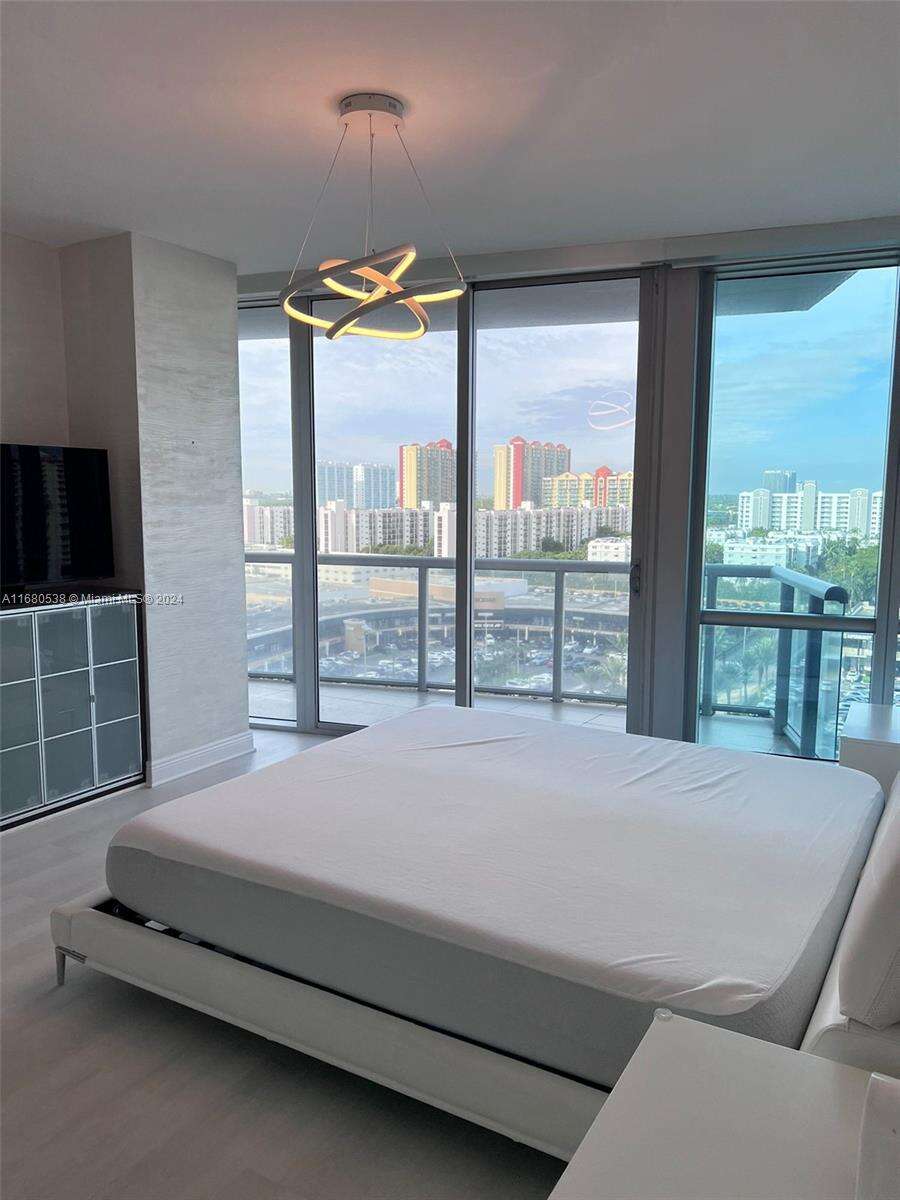 Jade Ocean at 17121 Collins Ave, Sunny Isles Beach, FL 33160 - For Rent photo 17