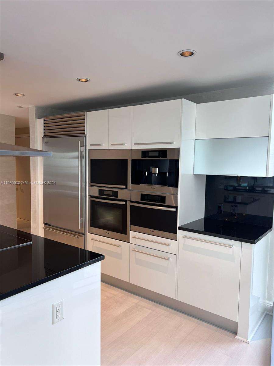 Jade Ocean at 17121 Collins Ave, Sunny Isles Beach, FL 33160 - For Rent photo 6