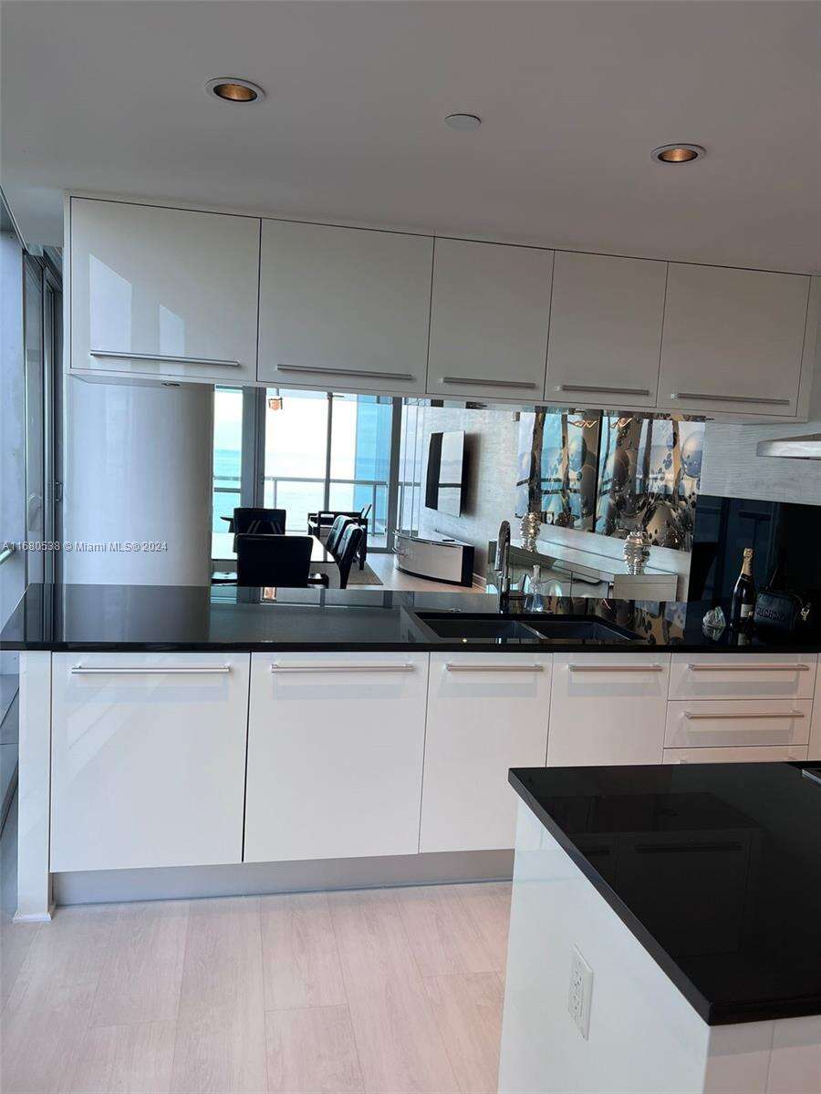 Jade Ocean at 17121 Collins Ave, Sunny Isles Beach, FL 33160 - For Rent photo 7