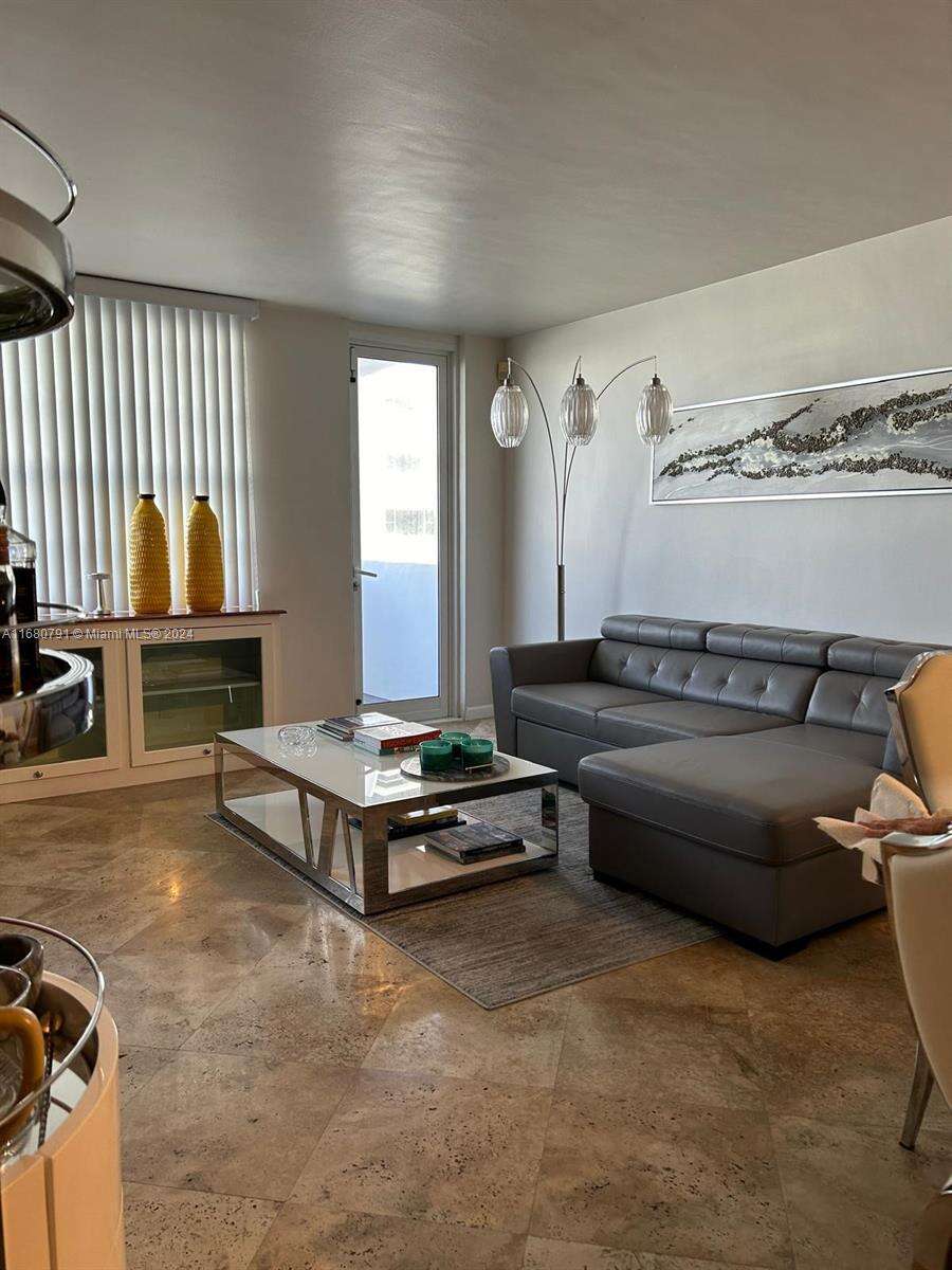Decoplage at 100 Lincoln Rd, Miami Beach, FL 33139 - For Rent photo 2
