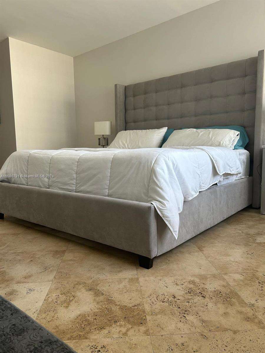 Decoplage at 100 Lincoln Rd, Miami Beach, FL 33139 - For Rent photo 18