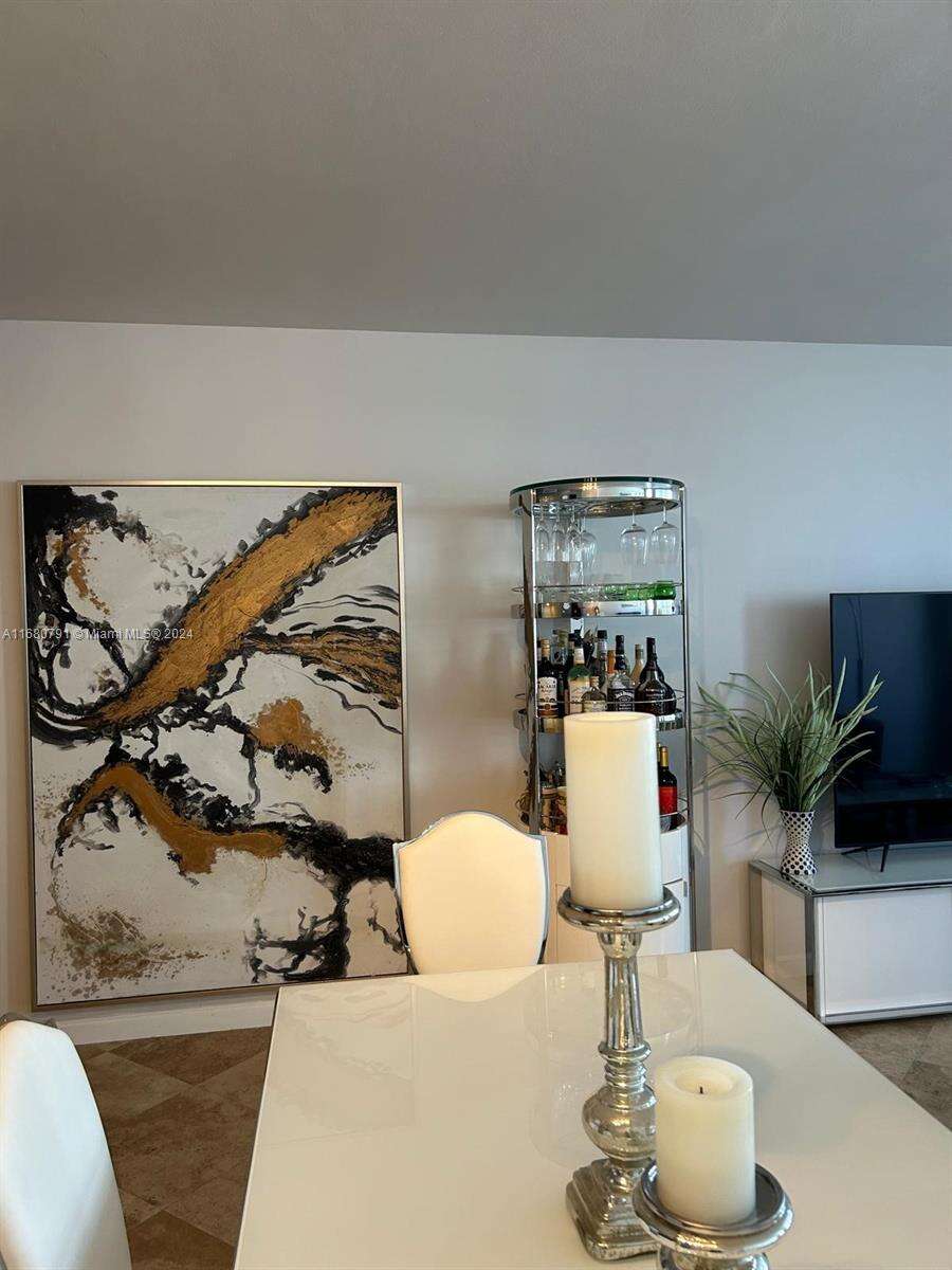 Decoplage at 100 Lincoln Rd, Miami Beach, FL 33139 - For Rent photo 4