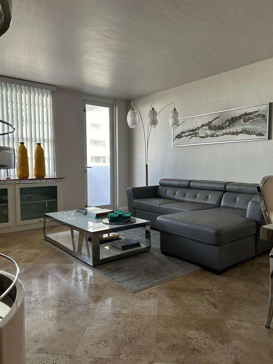 Decoplage at 100 Lincoln Rd, Miami Beach, FL 33139 - For Rent photo 5