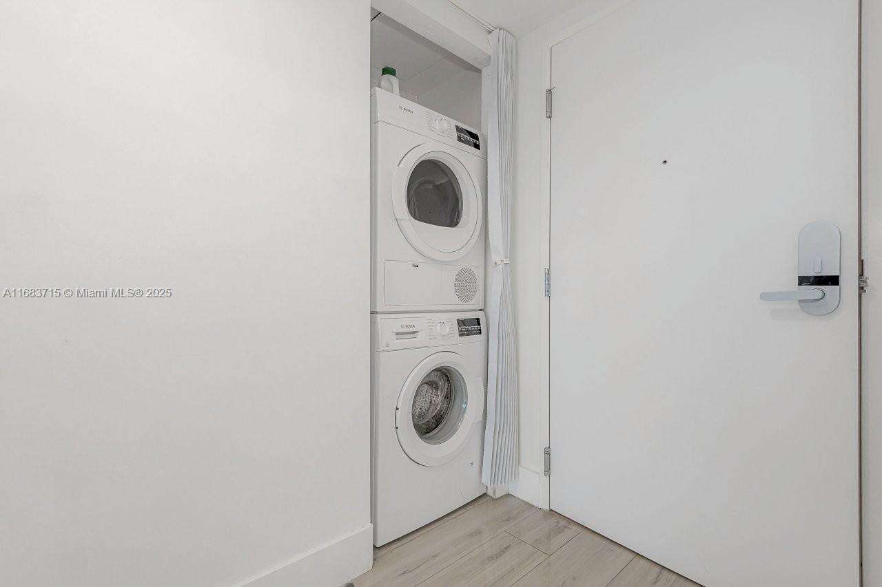 Roney Palace at 2301 Collins Ave, Miami Beach, FL 33139 - For Rent photo 25