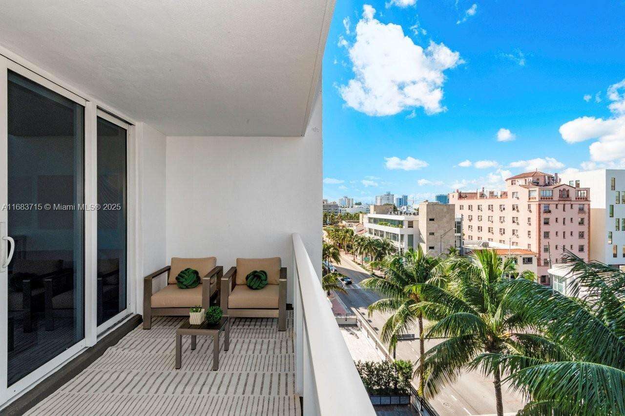 Roney Palace at 2301 Collins Ave, Miami Beach, FL 33139 - For Rent photo 28