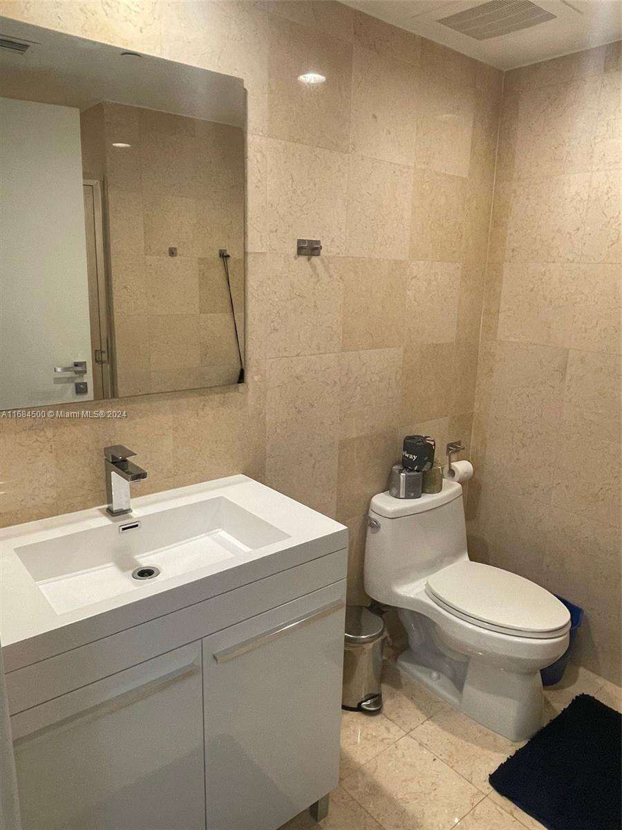 The Beach Club Two at 1830 Ocean Dr, Hallandale Beach, FL 33009 - For Rent photo 18