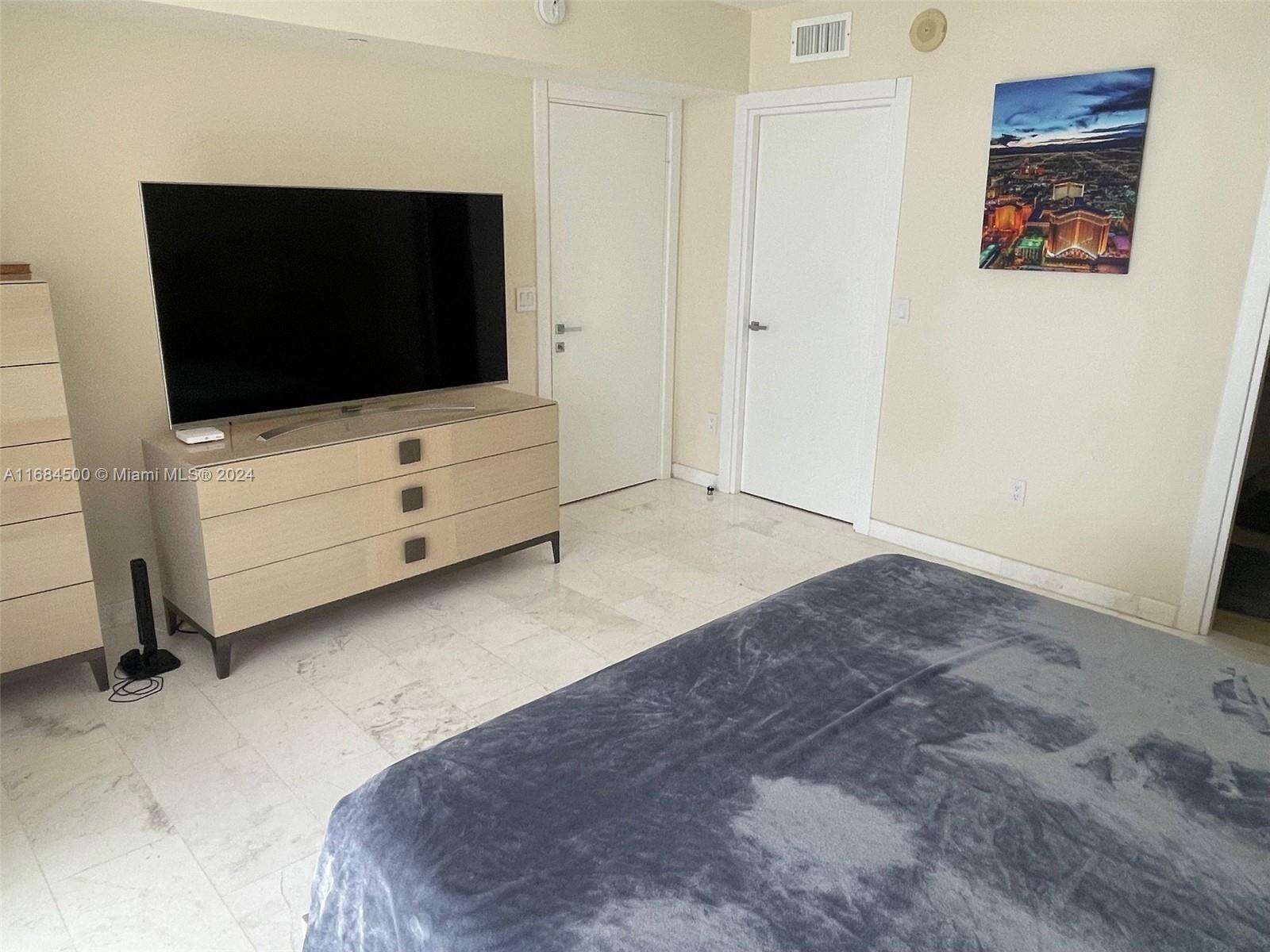 The Beach Club Two at 1830 Ocean Dr, Hallandale Beach, FL 33009 - For Rent photo 10