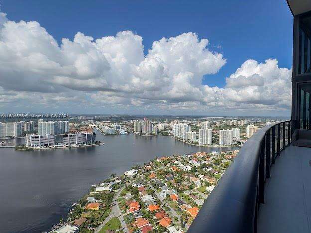 Porsche Design Tower at 18555 Collins Ave, Sunny Isles Beach, FL 33160 - For Rent photo 36