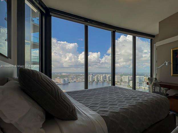 Porsche Design Tower at 18555 Collins Ave, Sunny Isles Beach, FL 33160 - For Rent photo 52